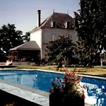 Le Logis De Villefollet Coulon