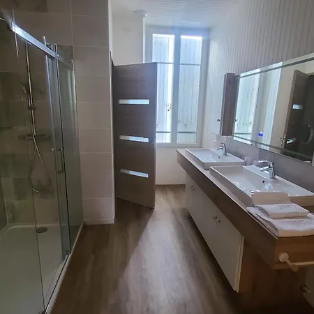 펜션 Le Logis De Villefollet *